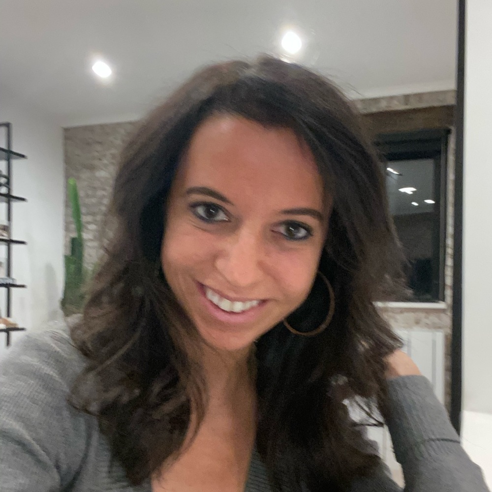 Meet your Posher, Julia